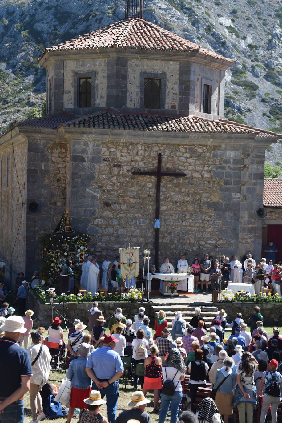 Fotos: Vuelve con fuerza la romería de la Virgen del Brezo
