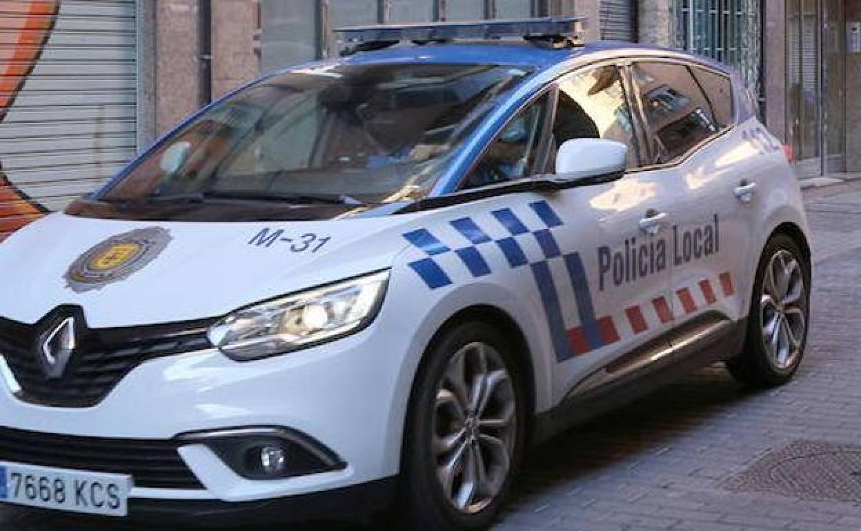 Palencia: La Policía Local salva a una mujer al taponarle una hemorragia que se causó en un brazo