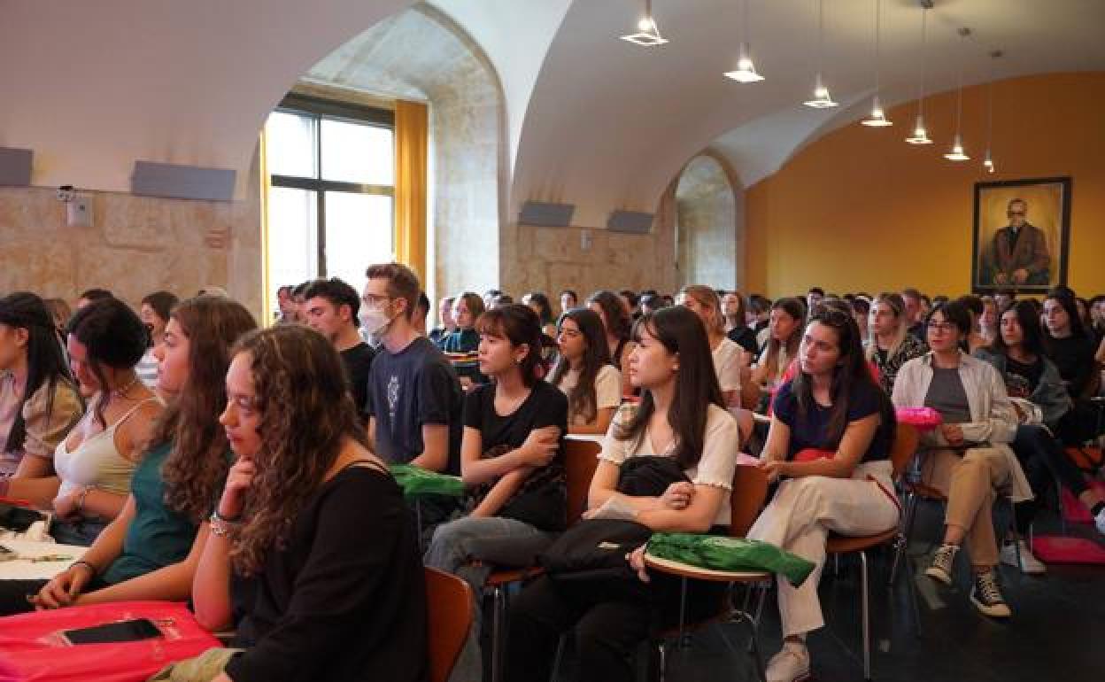 Acto de bienvendida a los alumnos internacionales de la Universidad Pontificia de Salamanca. 