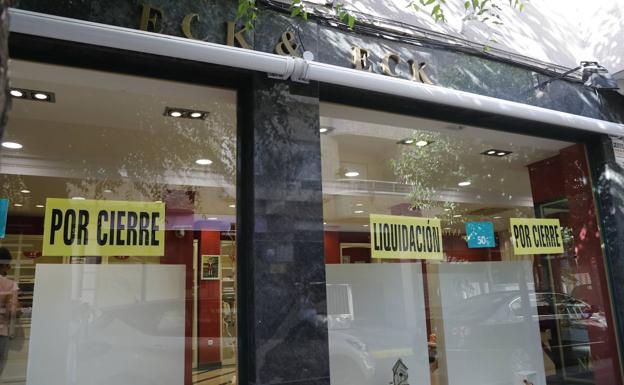 Cierra después de 24 años la tienda de Neck & Neck de Palencia