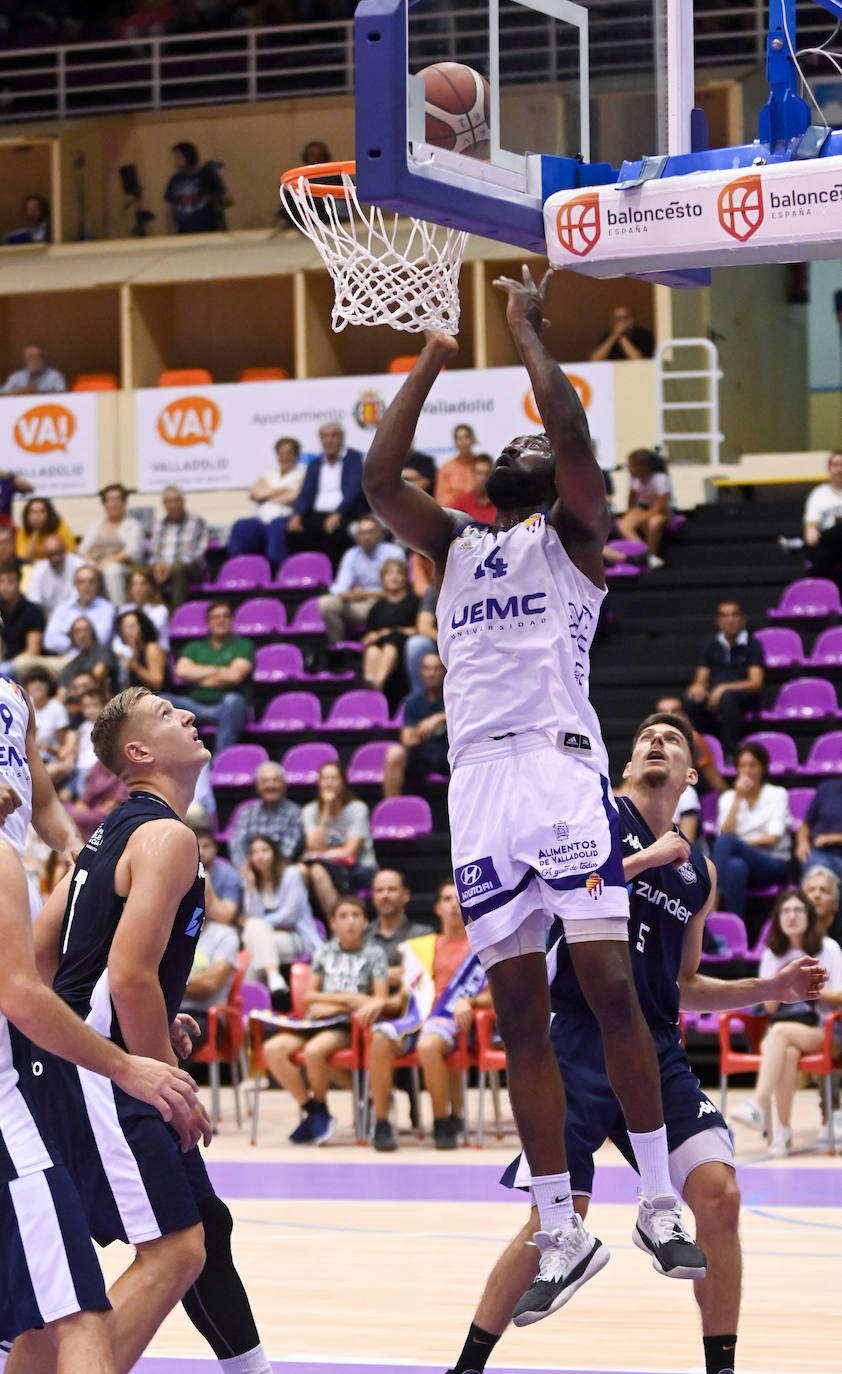 Fotos: El partido entre el Pucela Basket y el Zunder Palencia