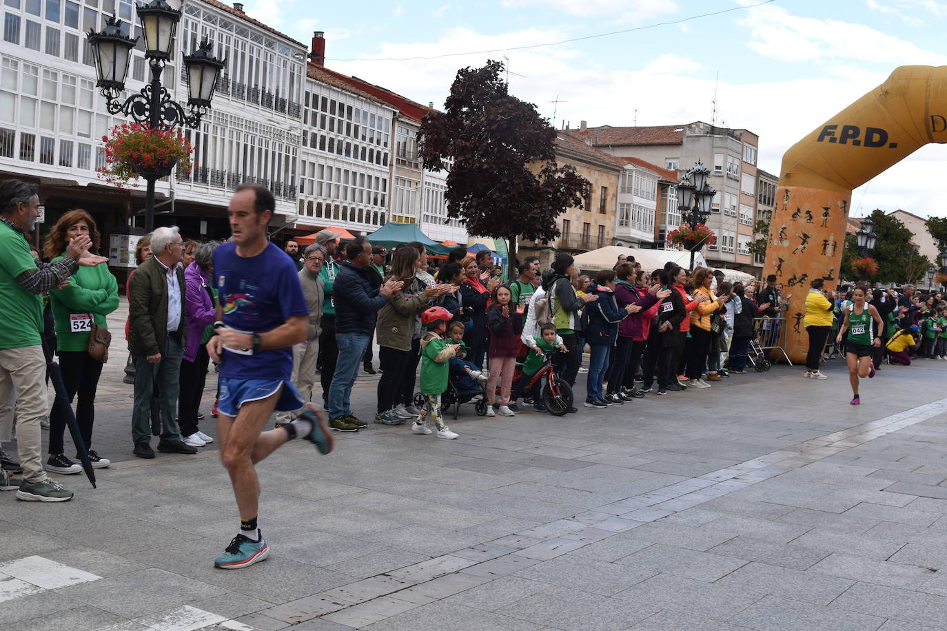 Fotos: Aguilar de Campoo se mueve contra el cáncer