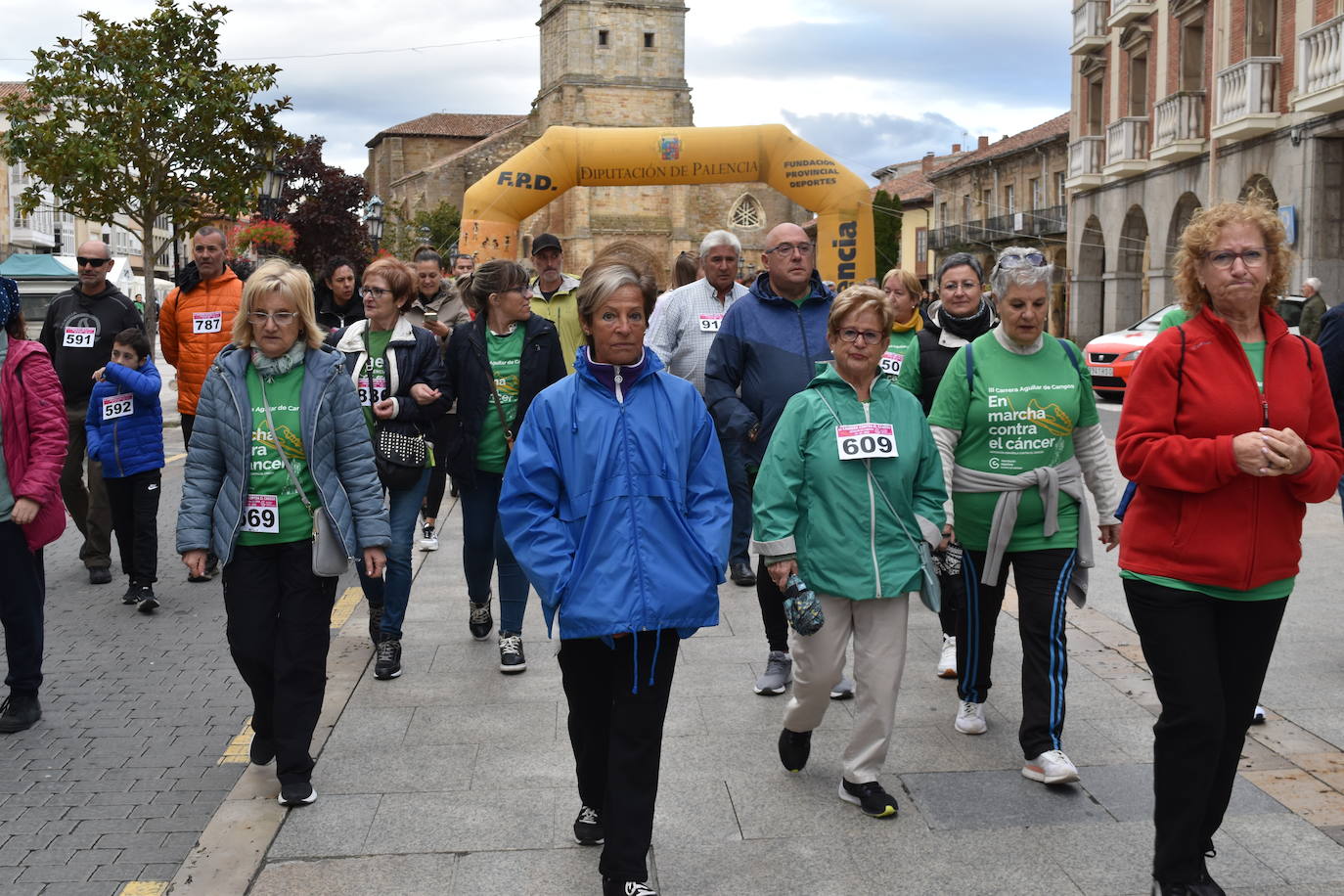 Fotos: Aguilar de Campoo se mueve contra el cáncer