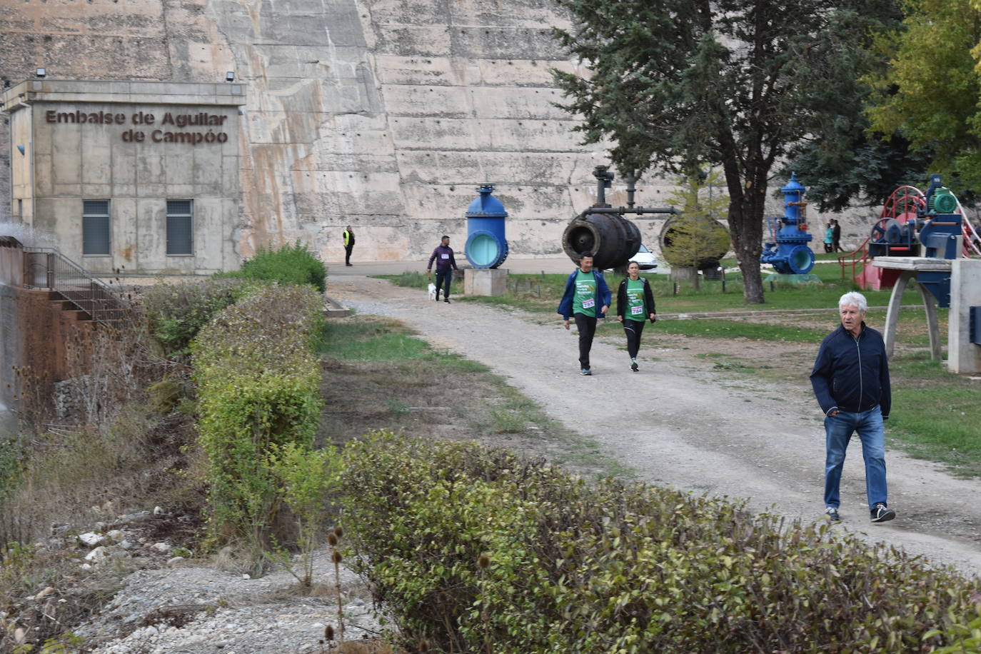 Fotos: Aguilar de Campoo se mueve contra el cáncer