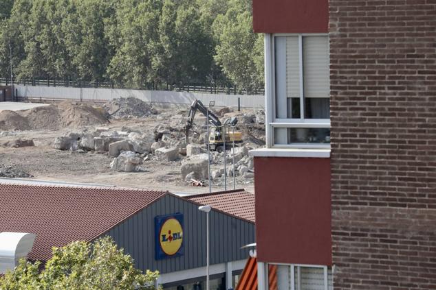 Fotos: Paisaje de grúas y excavadoras en el barrio de Viveros