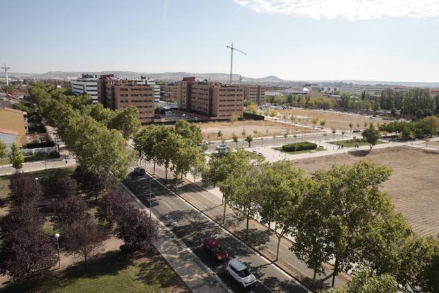 Fotos: Paisaje de grúas y excavadoras en el barrio de Viveros