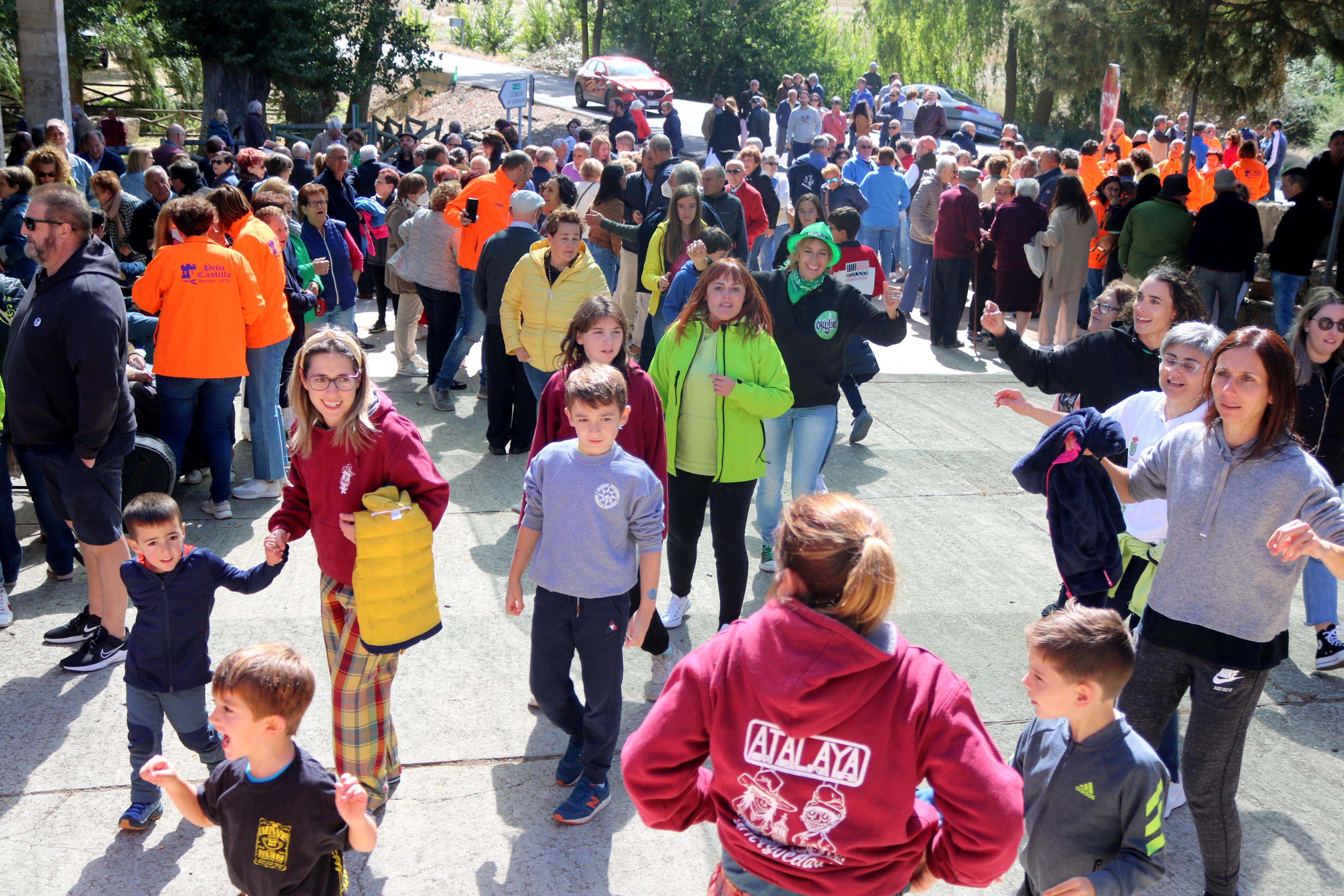 Numerosos cofrades y devotos se reunieron para celebrar la fiesta de Nuestra Señora de Garón