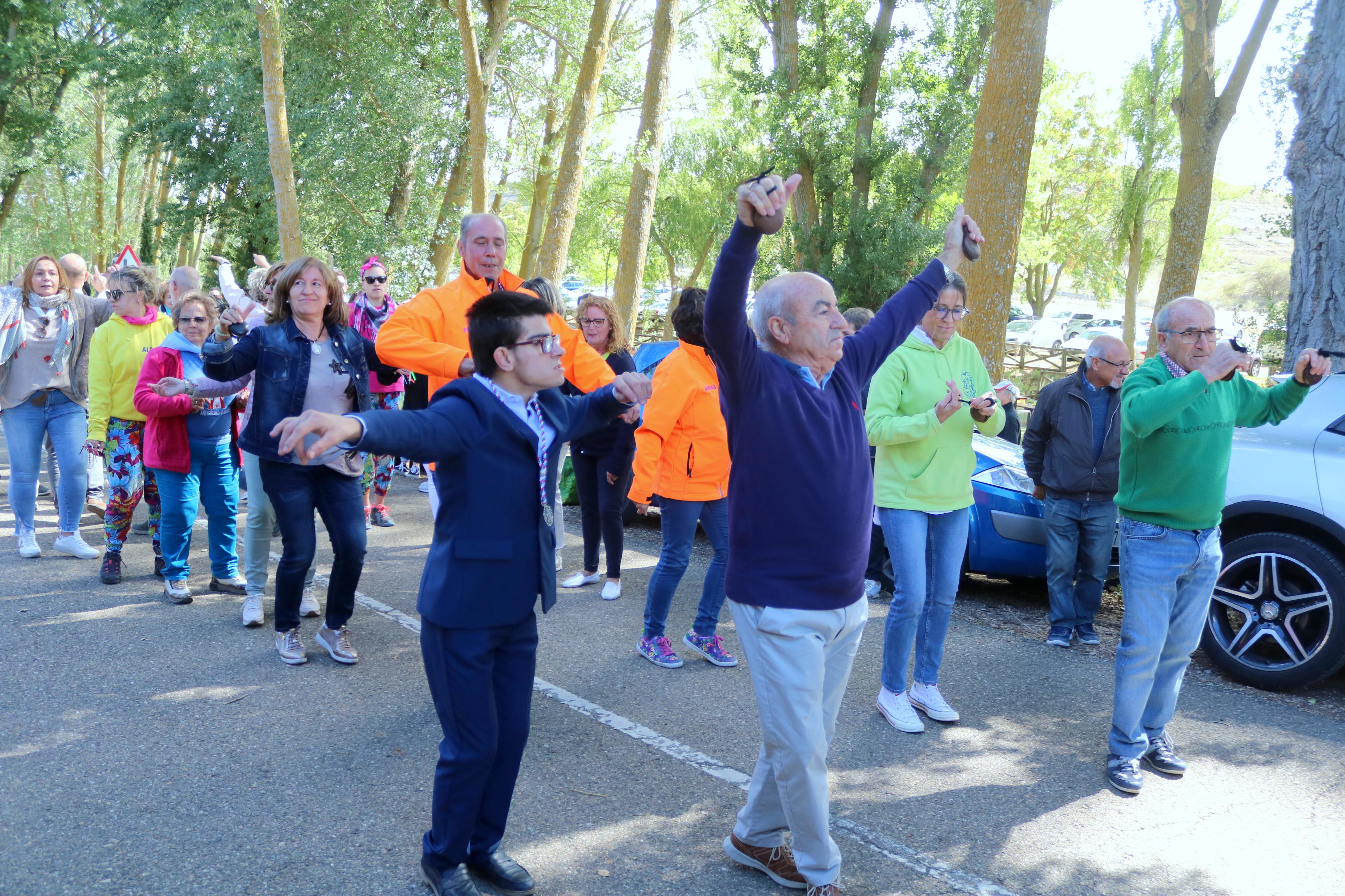 Numerosos cofrades y devotos se reunieron para celebrar la fiesta de Nuestra Señora de Garón