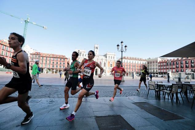 Fotos: La trigésima tercera edición Media Maratón de Valladolid en imágenes (1/2)