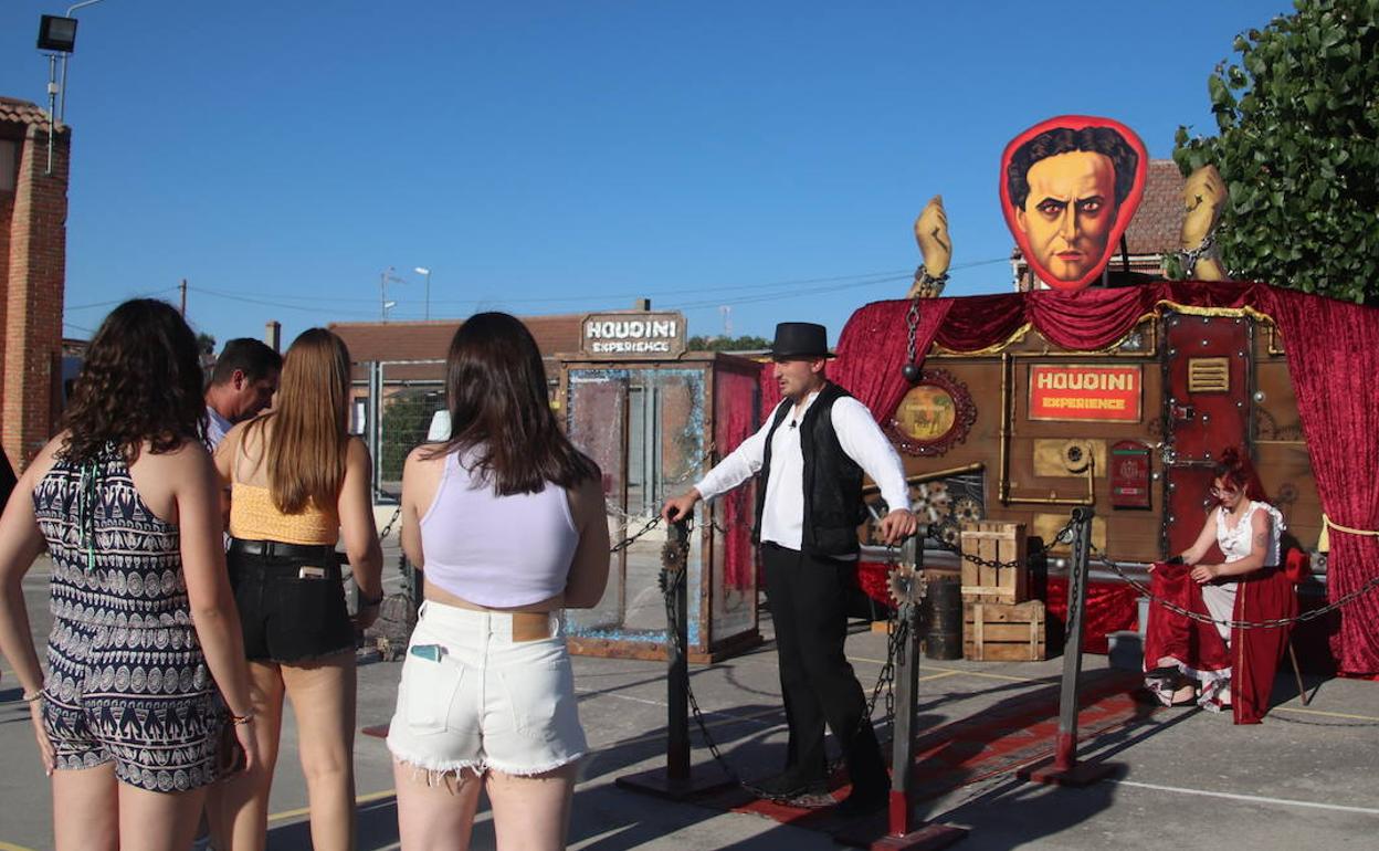 Caravana de Escape Room 'Houdini Experience'.