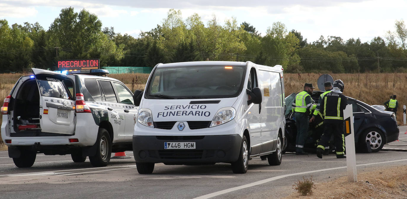 Galería. Accidente mortal en Aldeosancho.