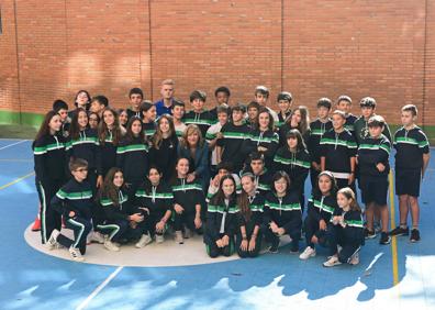 Imagen secundaria 1 - Diferentes momentos de la visita de la ministra al colegio Teresianas de Valladolid 