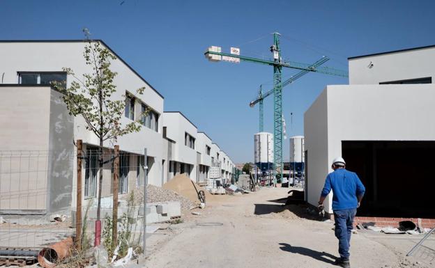 Conjunto de viviendas passivhaus en El Peral que está edificando López Merino Arquitectos 