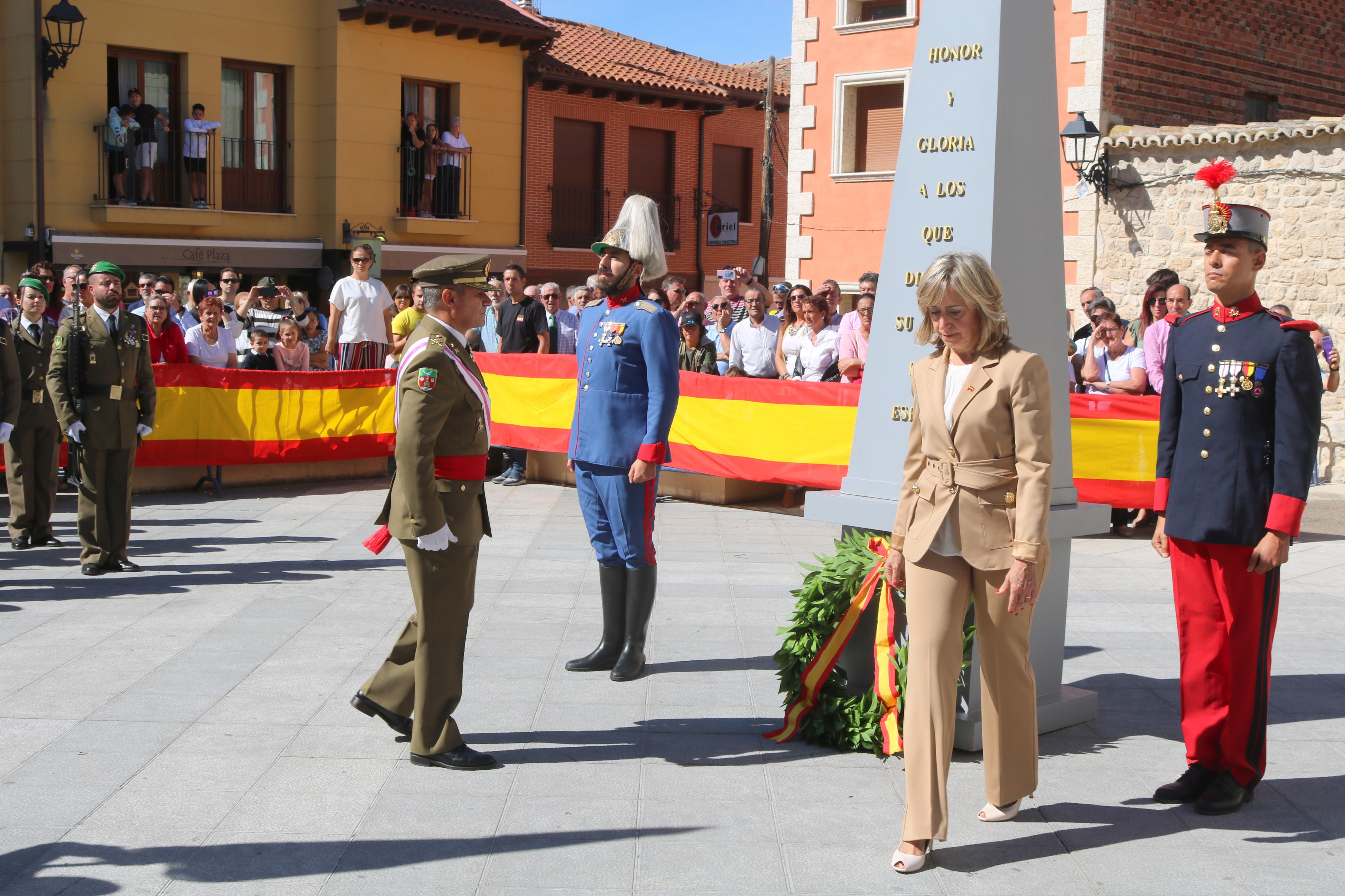 Alrededor de ochenta personas juran fidelidad ante la Enseña Nacional