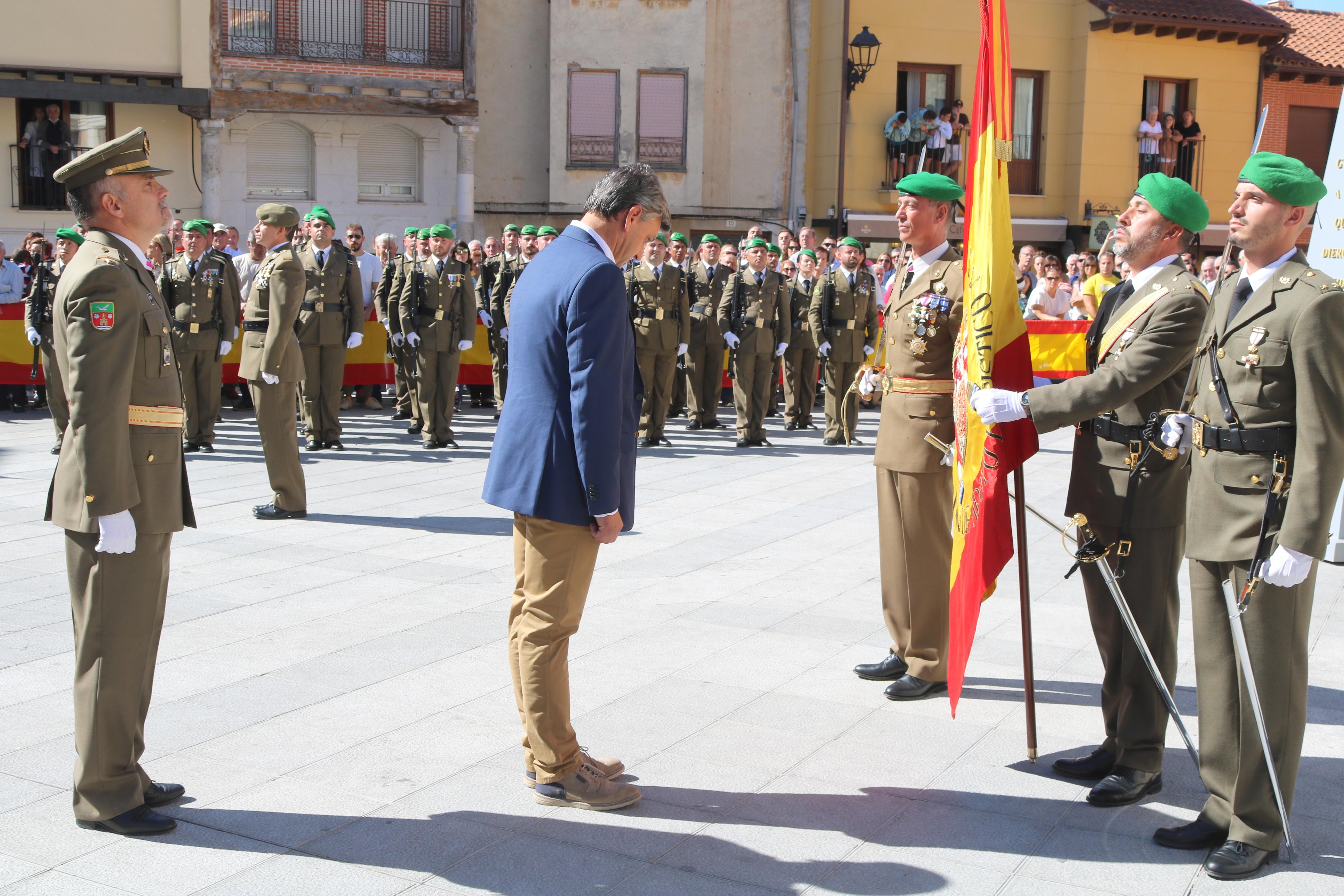 Alrededor de ochenta personas juran fidelidad ante la Enseña Nacional