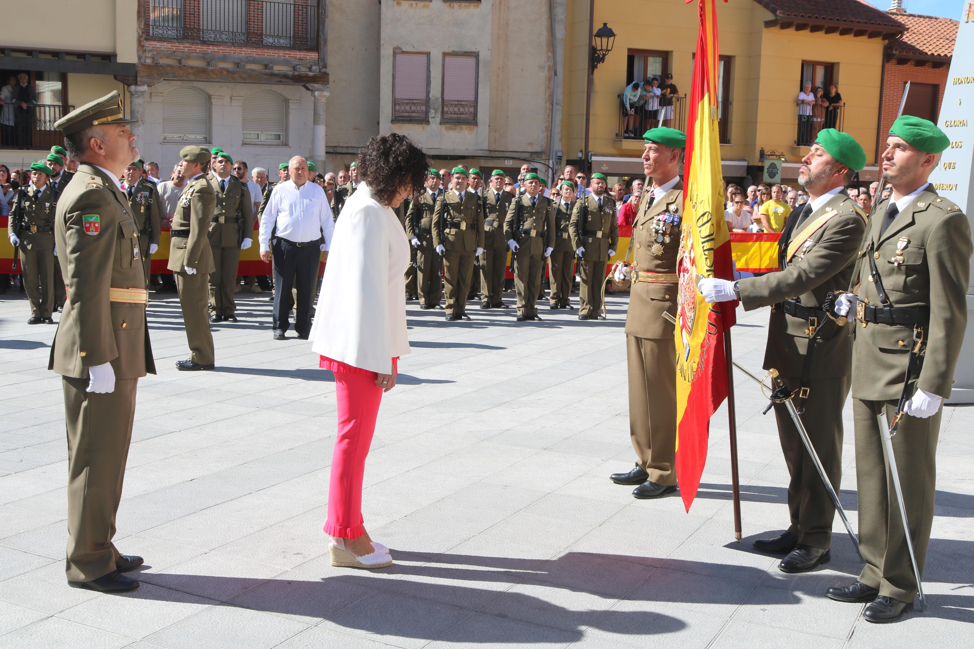 Alrededor de ochenta personas juran fidelidad ante la Enseña Nacional