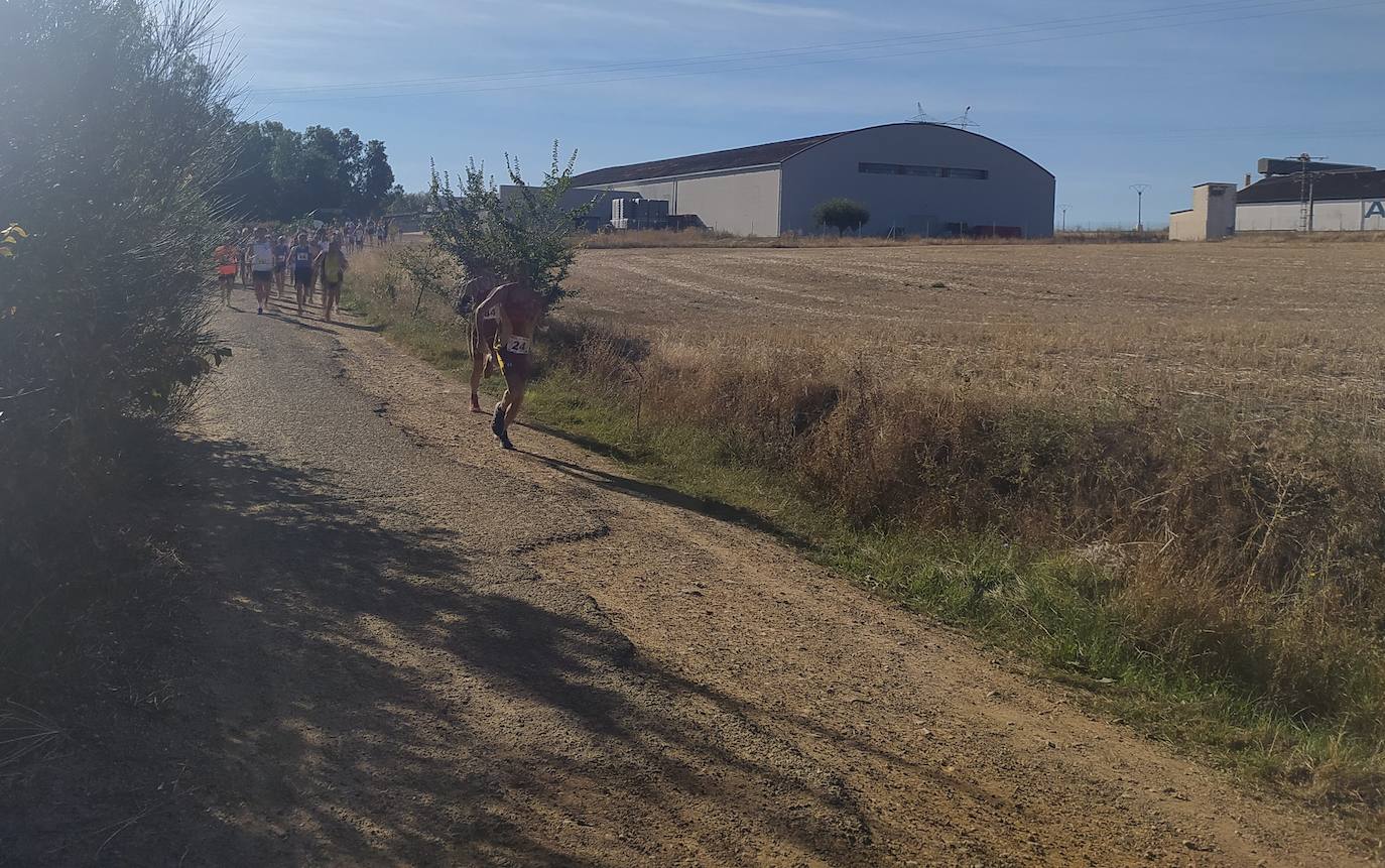 Fotos: Instantáneas de primera prueba del circuito Corriendo entre Viñas 2022 que se celebró en Mayorga