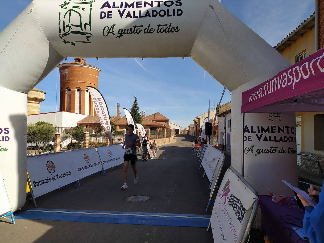 Fotos: Instantáneas de primera prueba del circuito Corriendo entre Viñas 2022 que se celebró en Mayorga