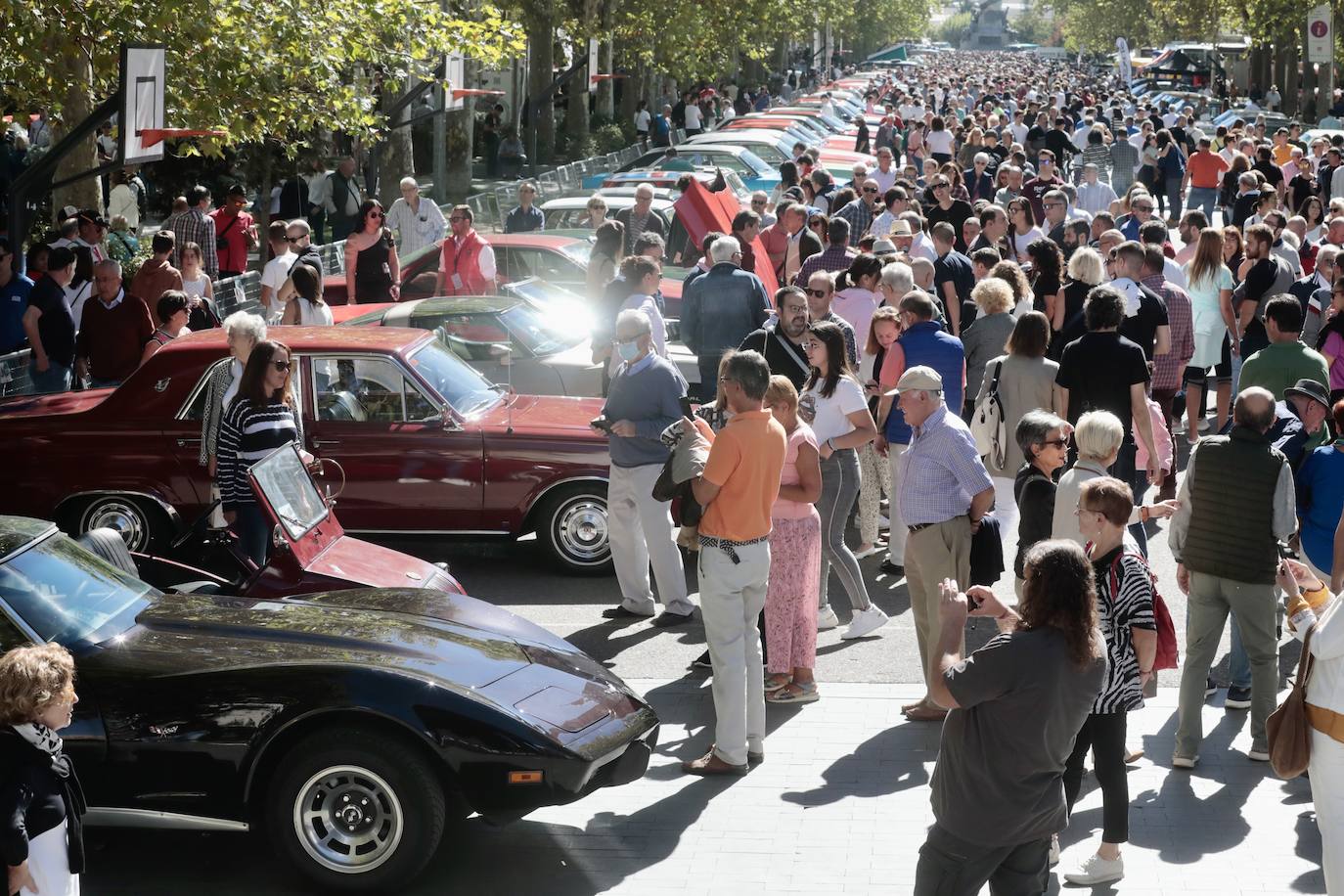 Fotos: Miles de personas disfrutan del Valladolid Motor Vintage (2/3)