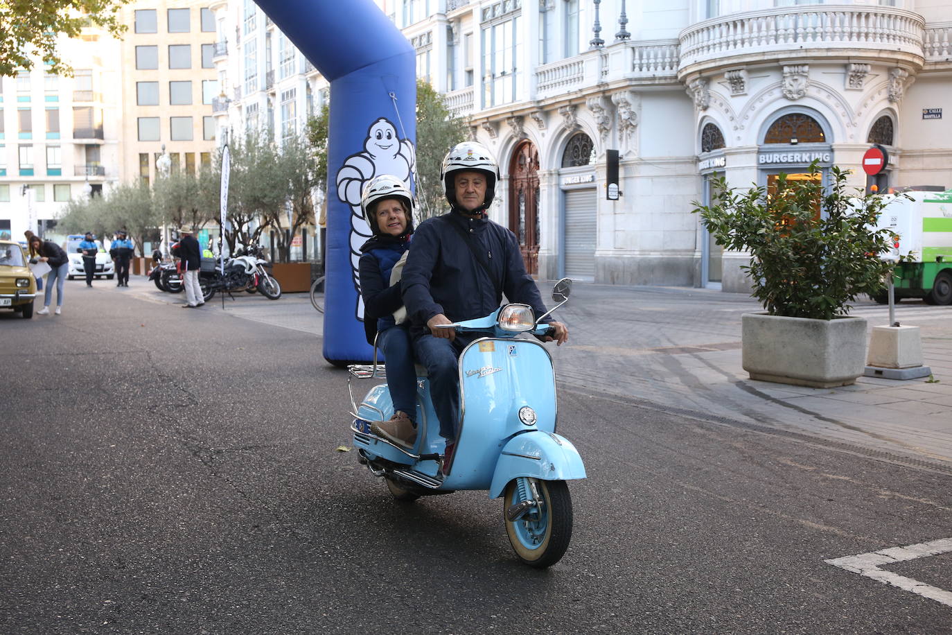 Fotos: Galería de fotos | Llegada de los participantes al Valladolid Motor Vintage