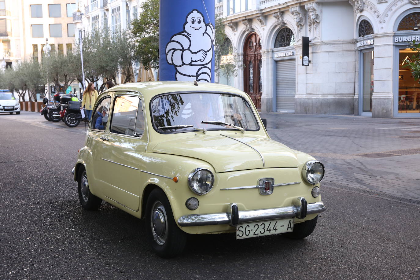 Fotos: Galería de fotos | Llegada de los participantes al Valladolid Motor Vintage