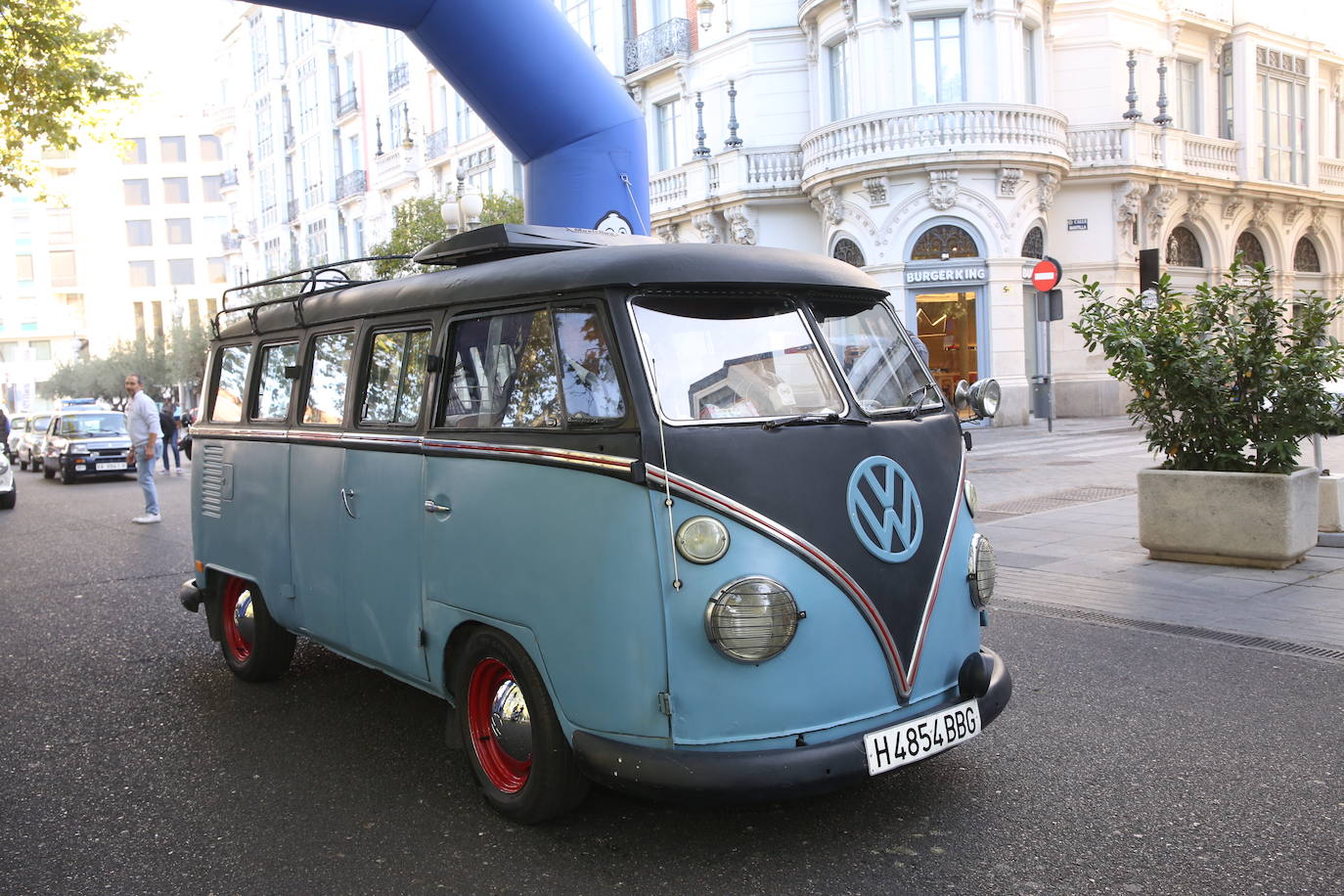 Fotos: Galería de fotos | Llegada de los participantes al Valladolid Motor Vintage 2/3