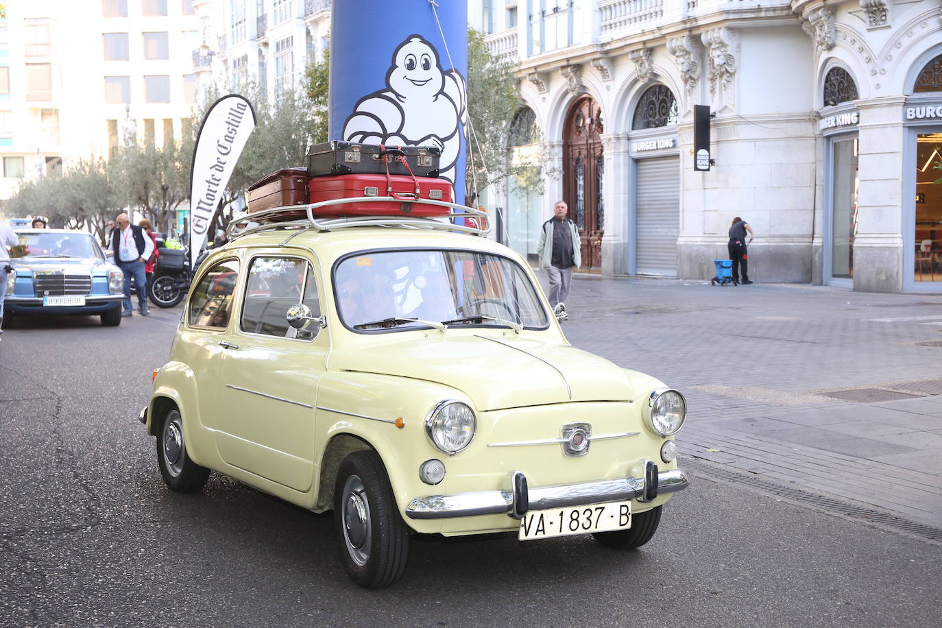 Fotos: Galería de fotos | Llegada de los participantes al Valladolid Motor Vintage 2/3