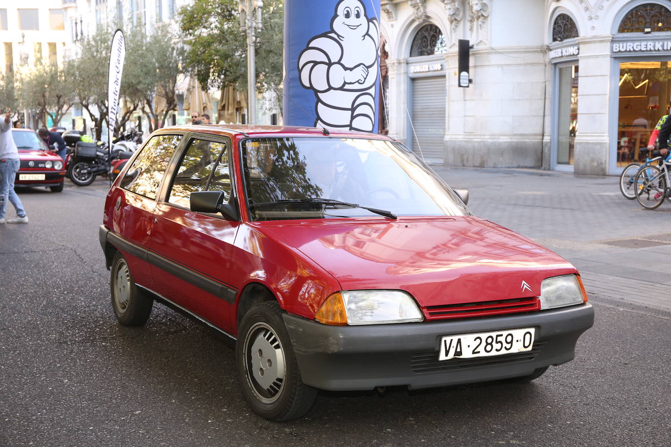 Fotos: Galería de fotos | Llegada de los participantes al Valladolid Motor Vintage 2/3