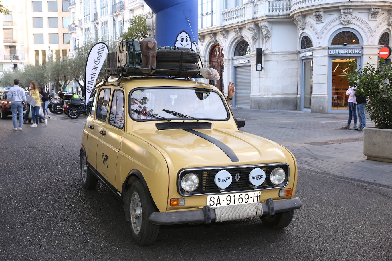 Fotos: Galería de fotos | Llegada de los participantes al Valladolid Motor Vintage 3/3