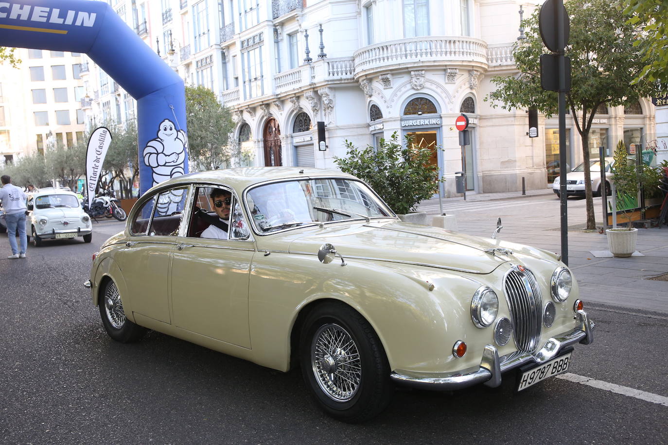 Fotos: Galería de fotos | Llegada de los participantes al Valladolid Motor Vintage 3/3