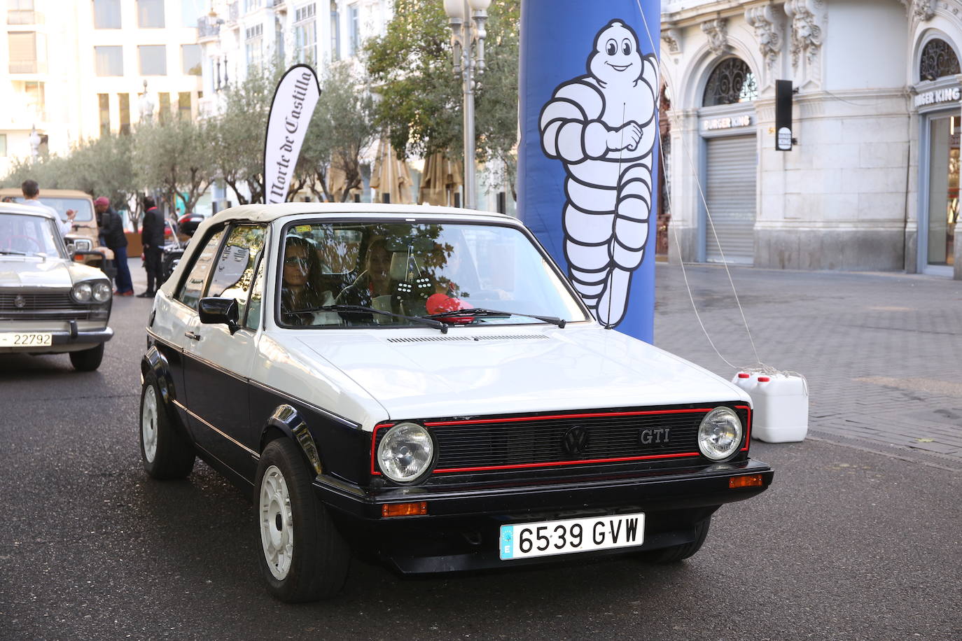 Fotos: Galería de fotos | Llegada de los participantes al Valladolid Motor Vintage 3/3