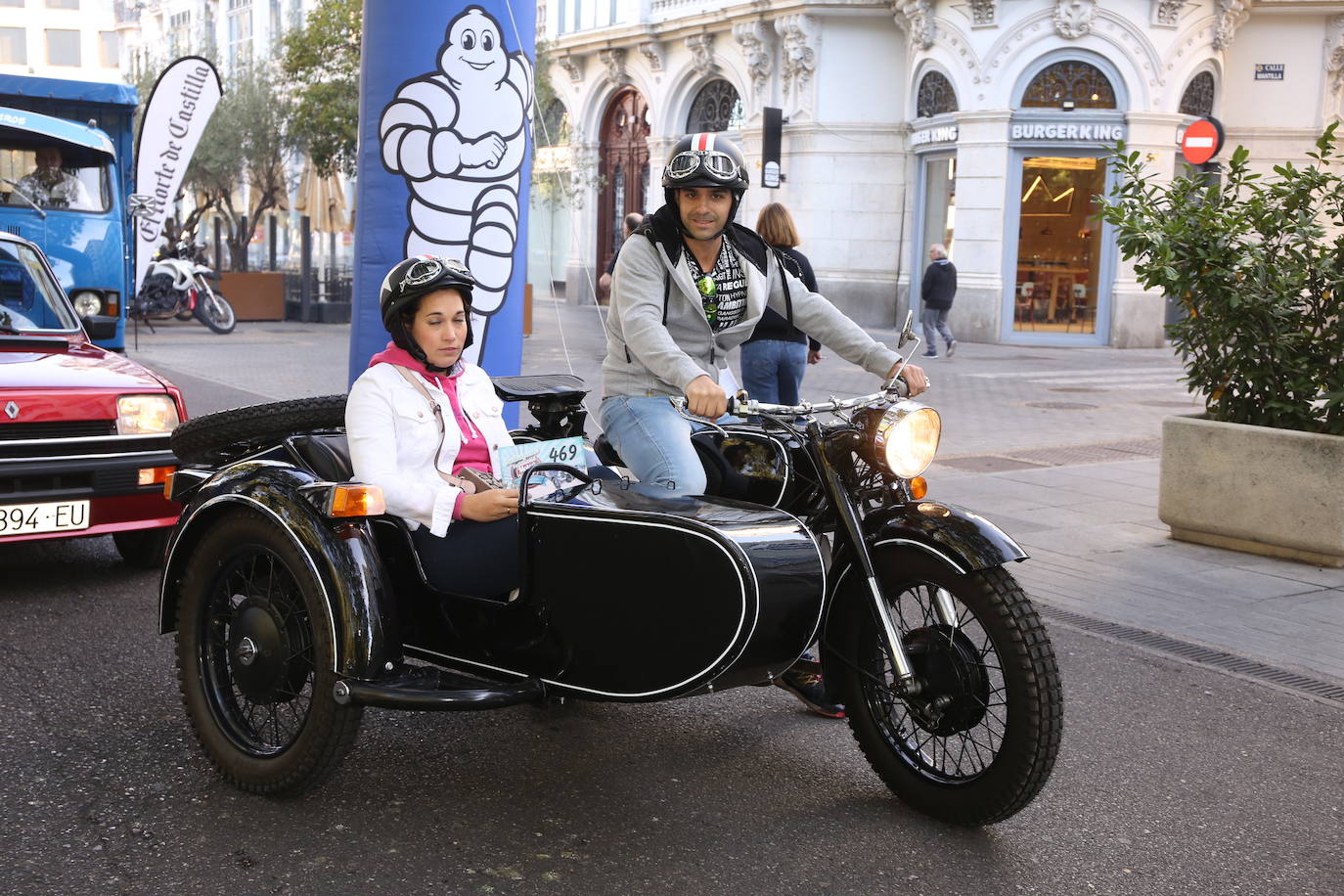 Fotos: Galería de fotos | Llegada de los participantes al Valladolid Motor Vintage 3/3