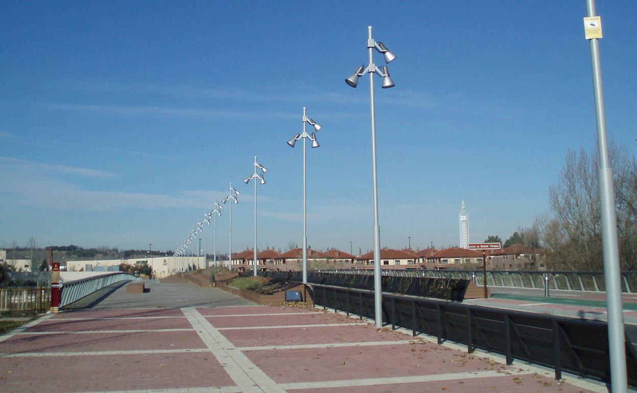 Puente de Santa Teresa, del lado de La Rondilla. 