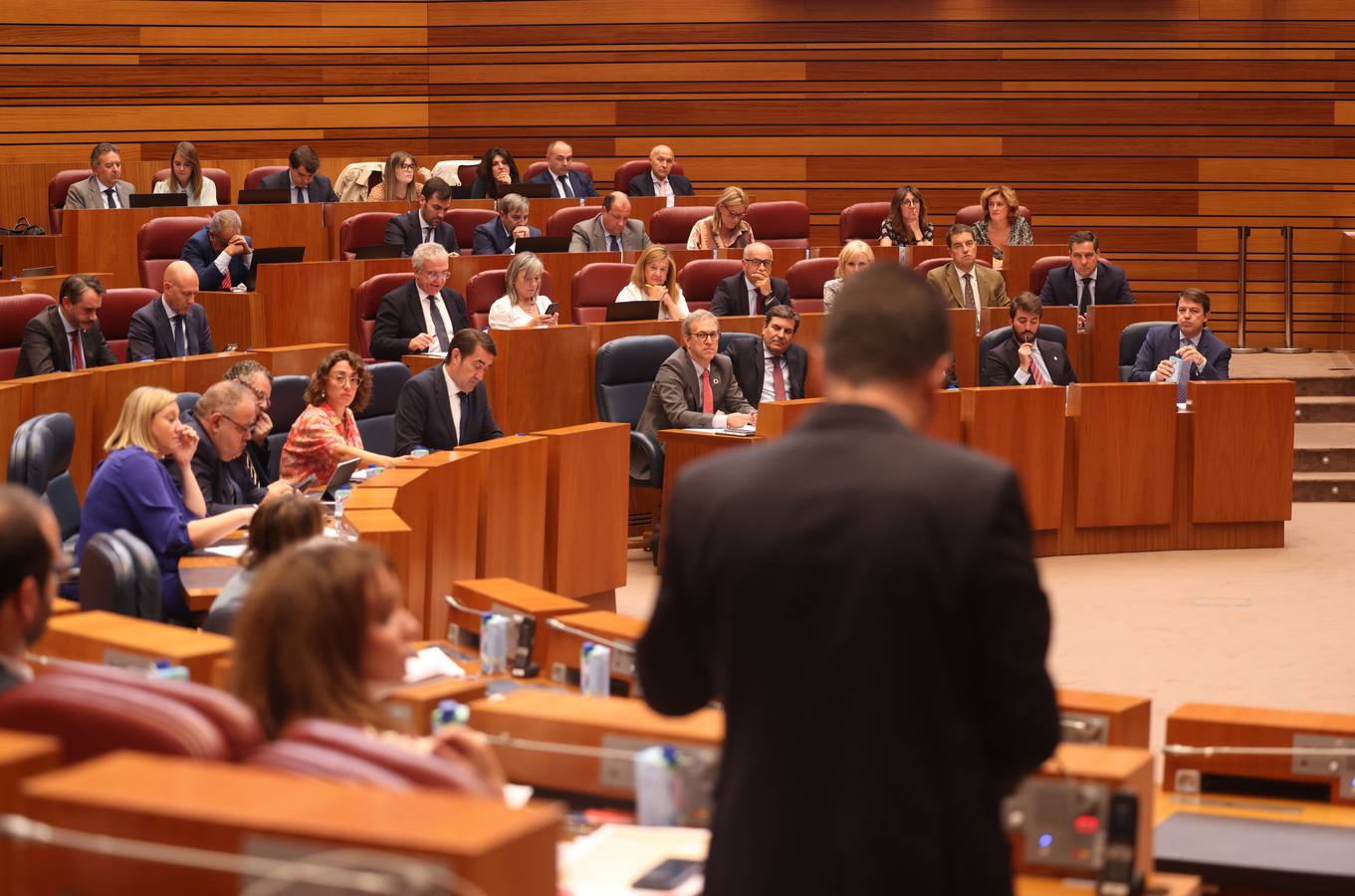 Fotos: Pleno en las Cortes de Castilla y León