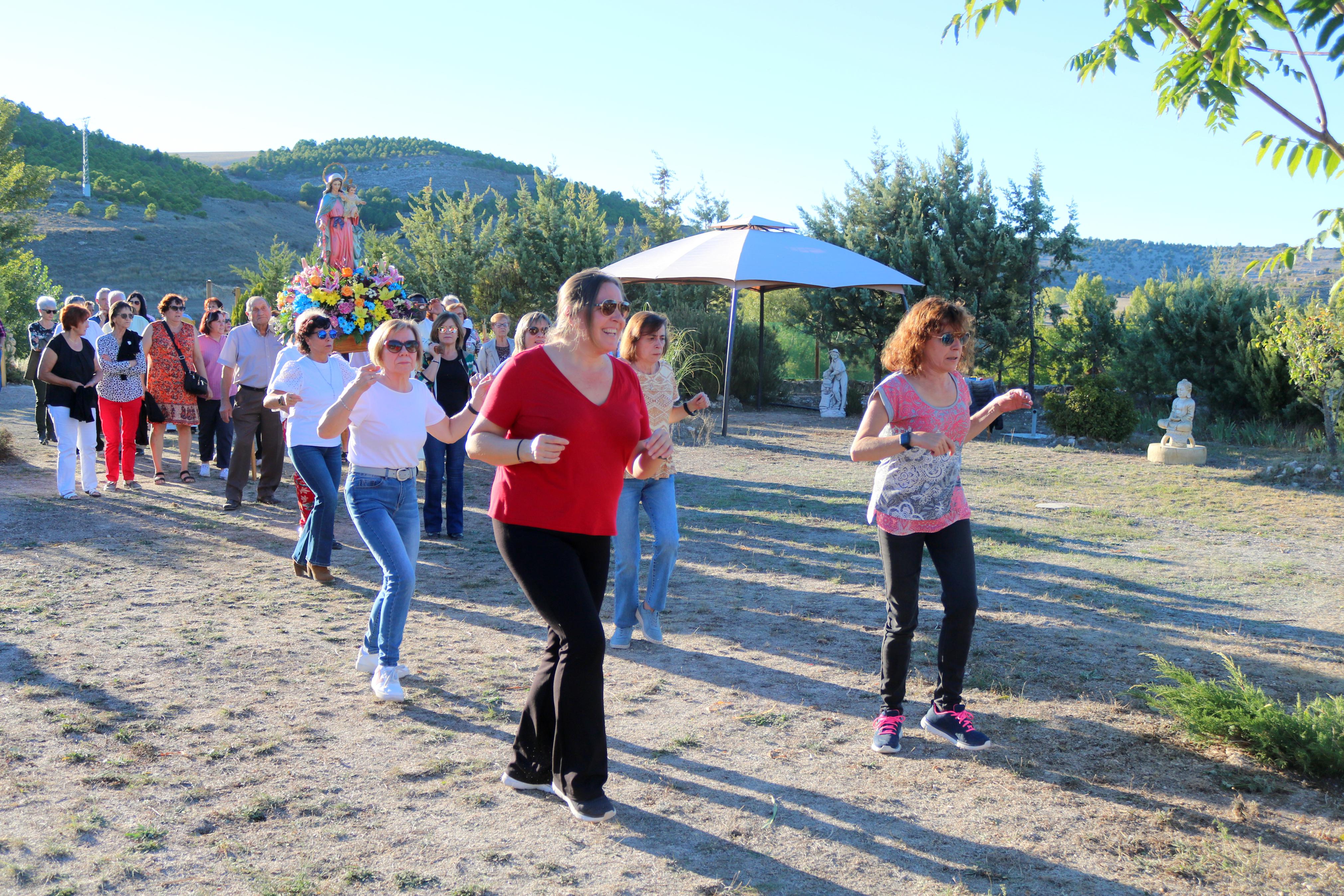 Las Fiestas Patronales tienen su centro en las danzas en honor a la Virgen del Río Franco y la Virgen del Rosario