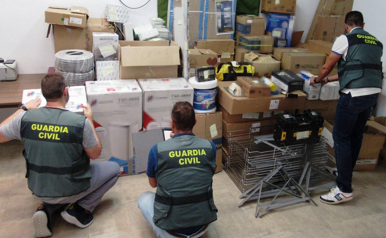 Detenido por estafar a empresas de Palencia, Asturias, La Coruña y Huesca