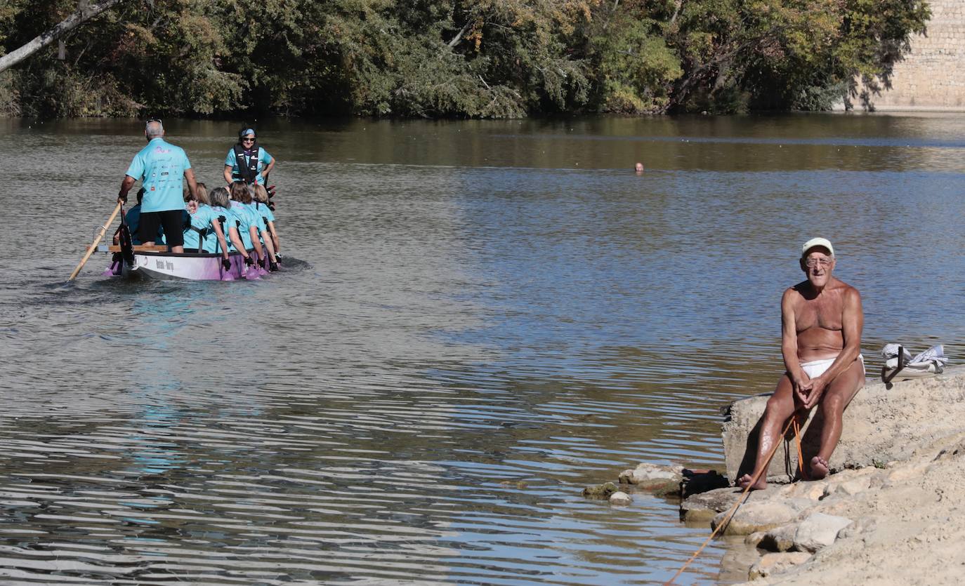 Fotos: El barco de las Valkirias ya surca las aguas del Pisuerga