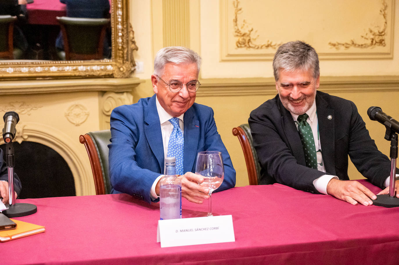 Fotos: El Casino de Palencia recibe al excoronel jefe de la UCO Manuel Sánchez Corbí