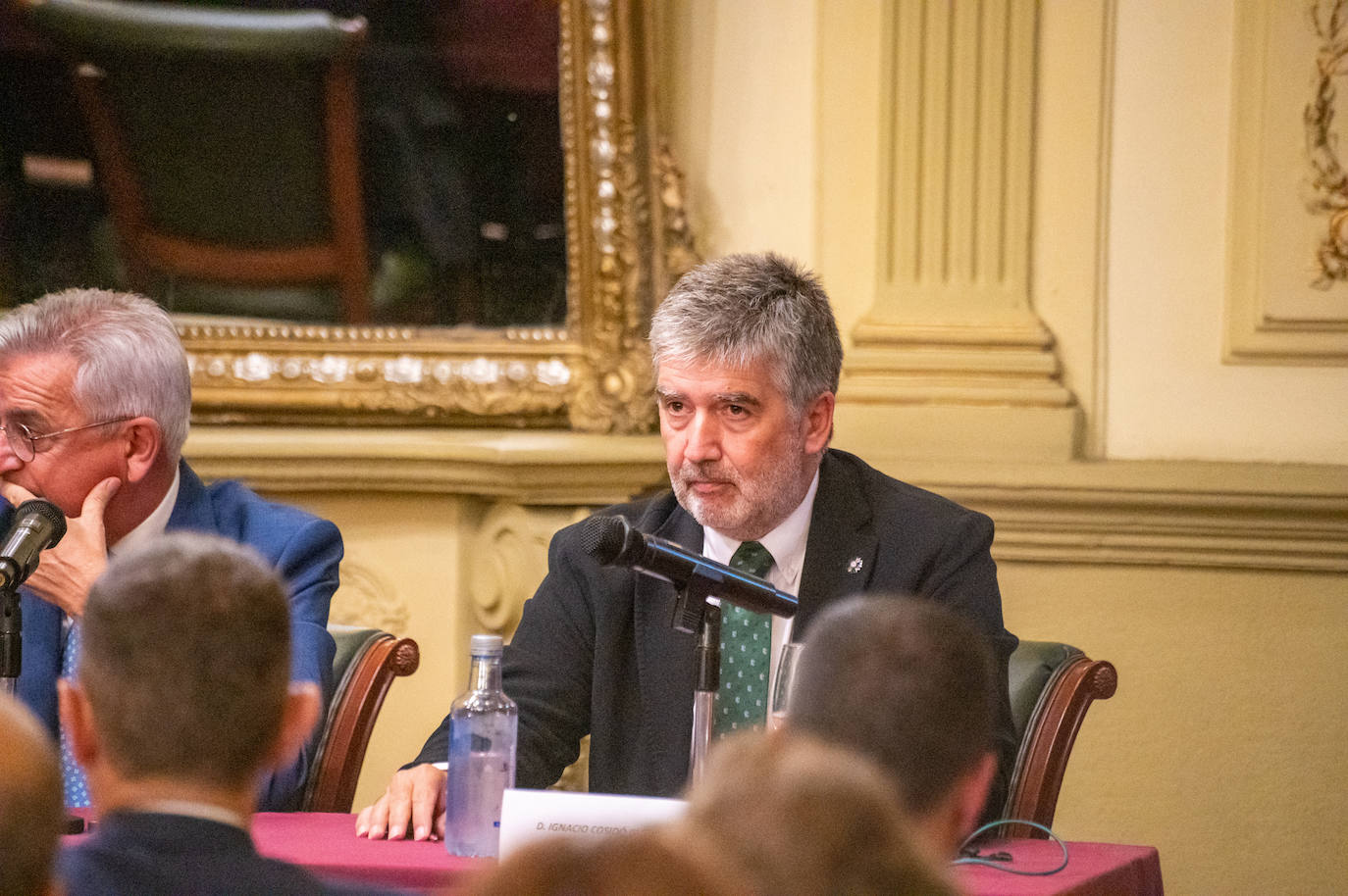 Fotos: El Casino de Palencia recibe al excoronel jefe de la UCO Manuel Sánchez Corbí