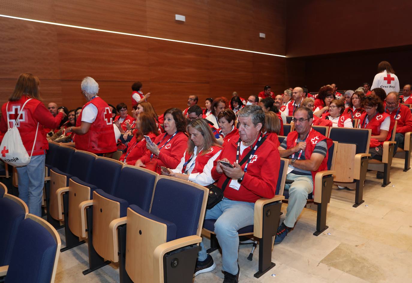Fotos: Encuentro regional de voluntarios de Cruz Roja en Palencia
