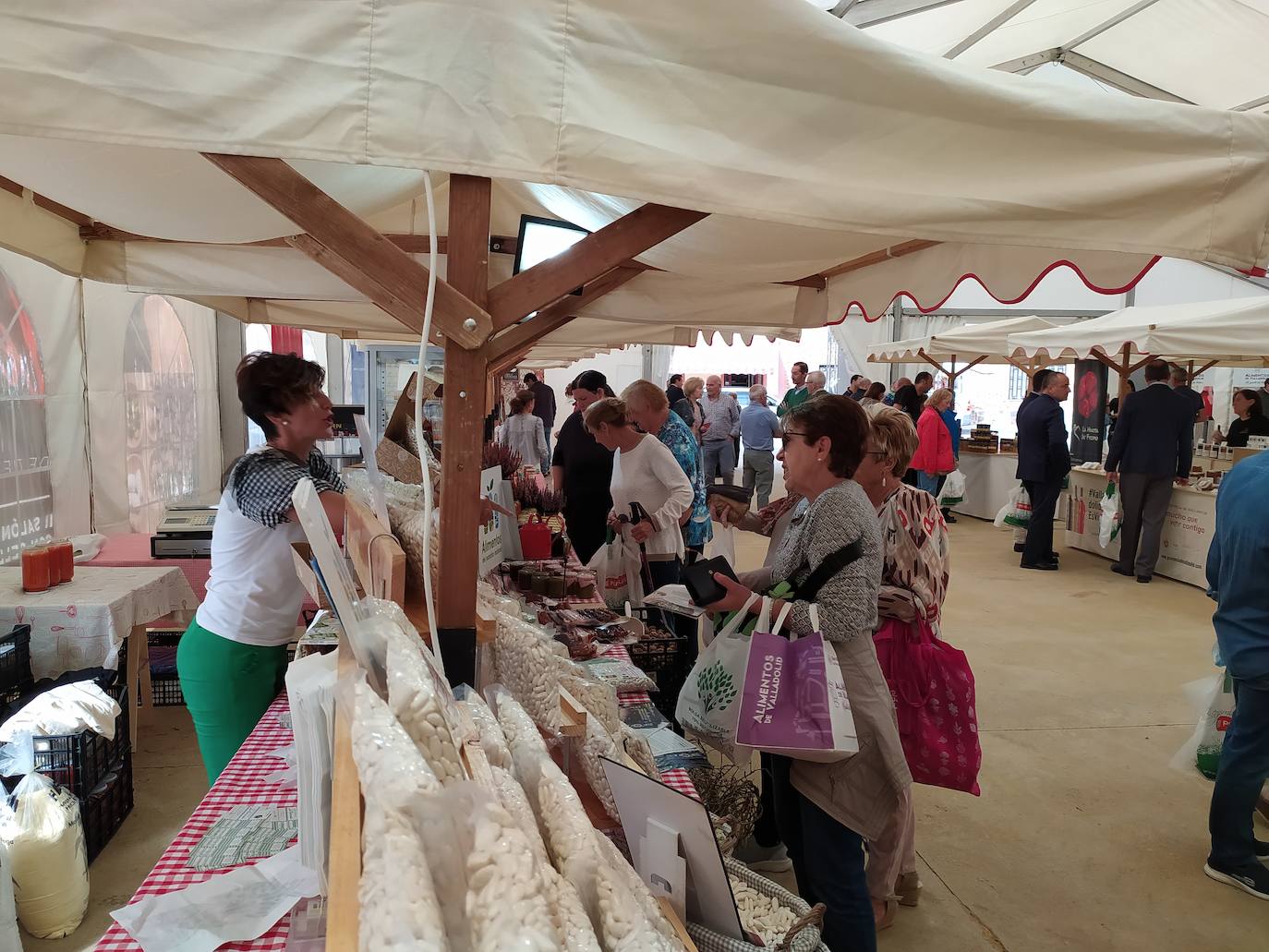 Fotos: Mayorga celebra la feria del Pan y la Lenteja de Tierra de Campos