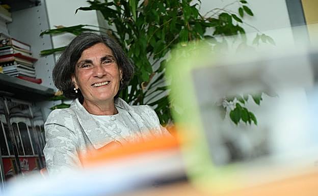 La profesora Nieto Bedoya.