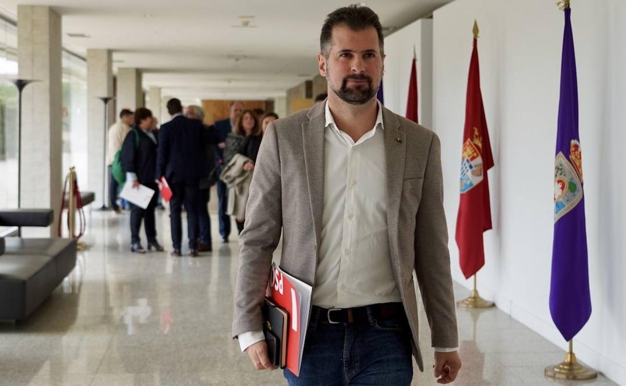 Luis Tudanca, en las Cortes, este lunes.