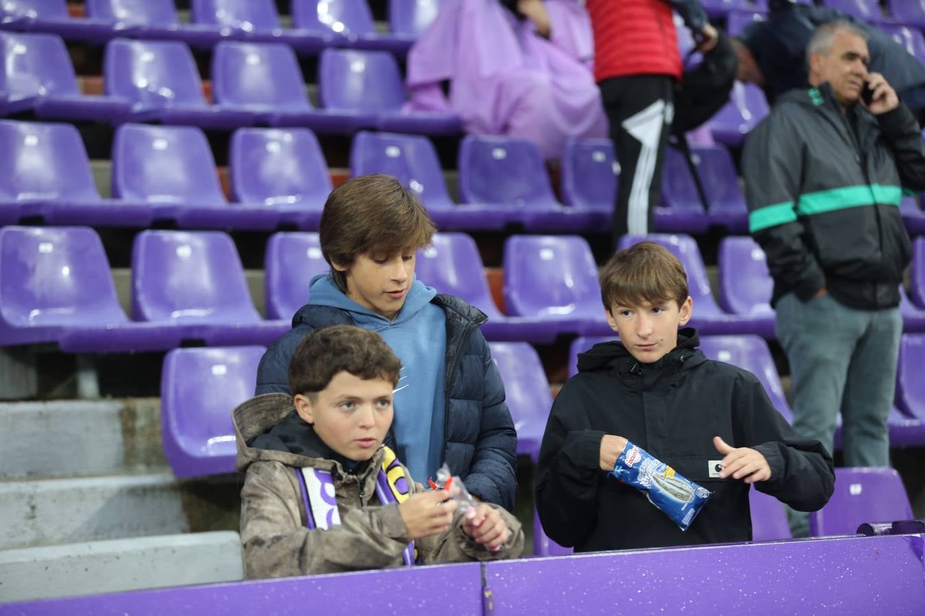 Fotos: Búscate en las fotos de la grada del Real Valladolid-Celta de Vigo (1/4)