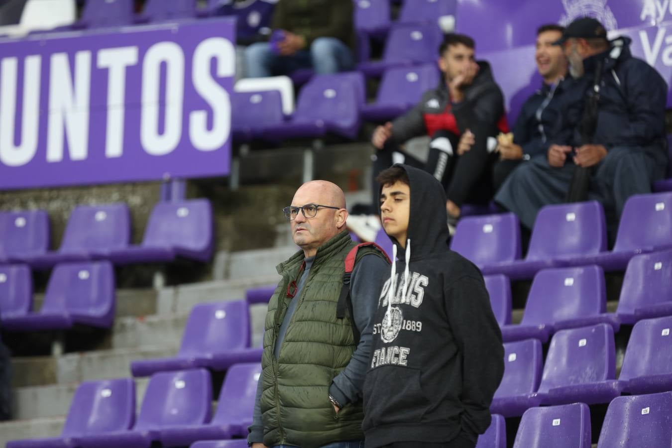 Fotos: Búscate en las fotos de la grada del Real Valladolid-Celta de Vigo (1/4)