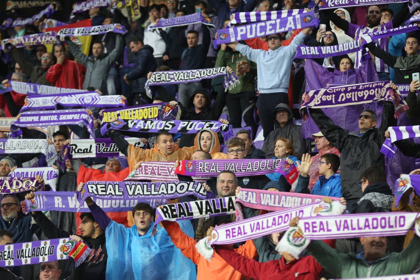 Fotos: Búscate en las fotos de la grada del Real Valladolid-Celta de Vigo (4/4)