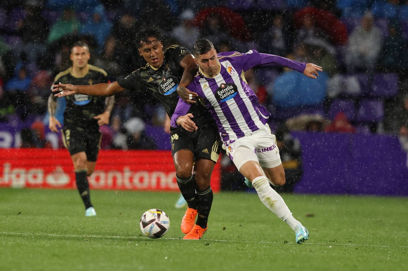 Fotos: El Real Valladolid golea al centa de Vigo (4-1)