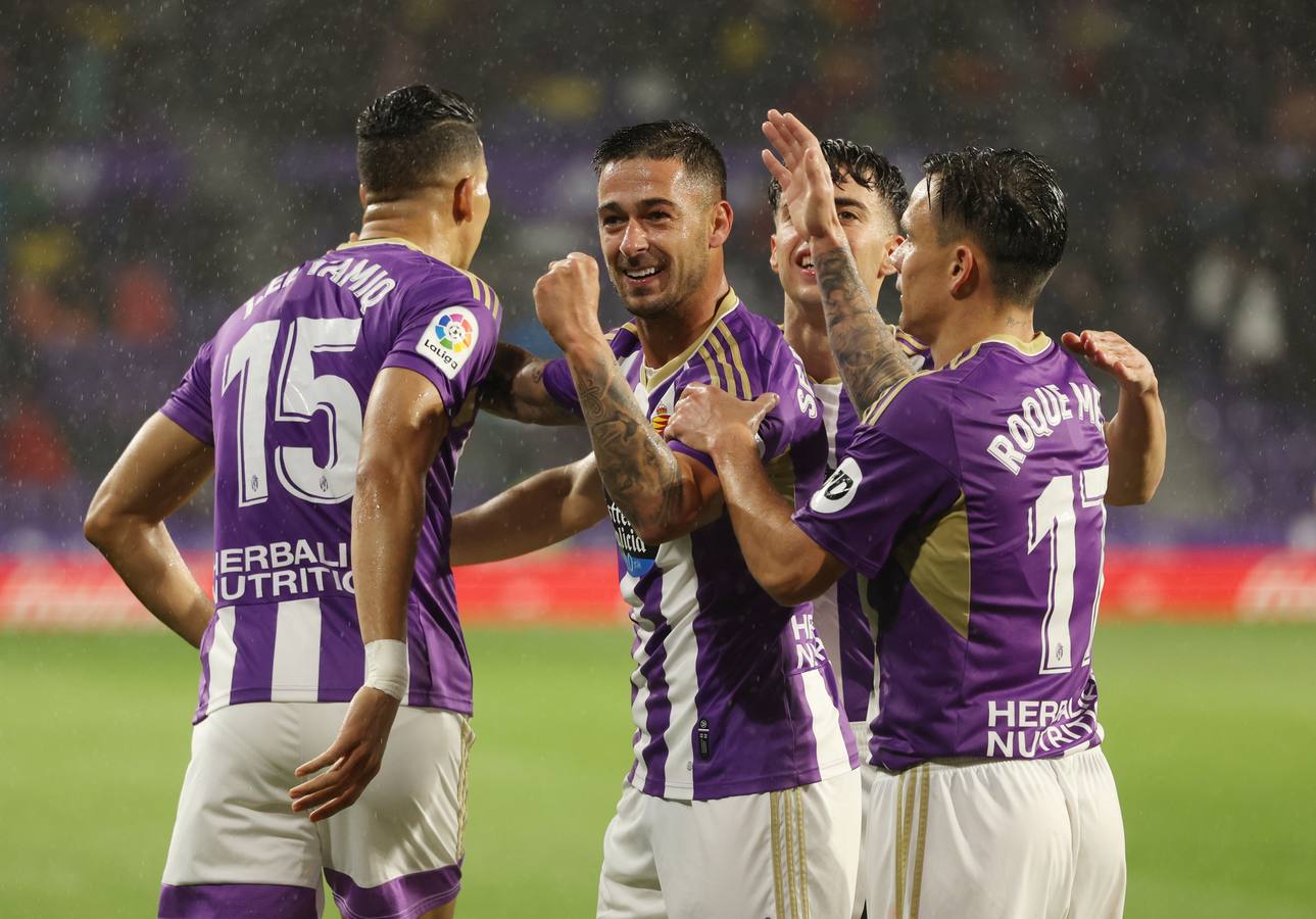 Fotos: El Real Valladolid golea al centa de Vigo (4-1)