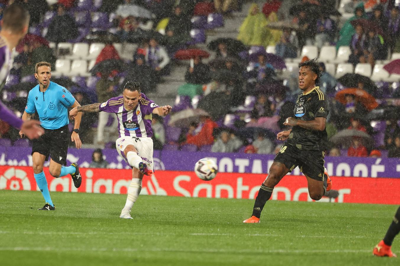 Fotos: El Real Valladolid golea al centa de Vigo (4-1)