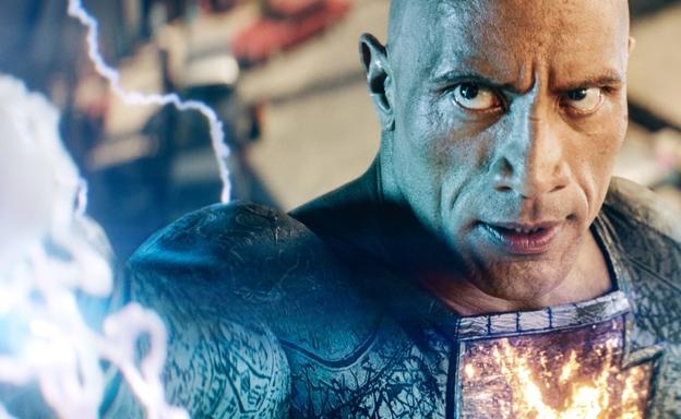 Dwayne Johnson, como Black Adam.